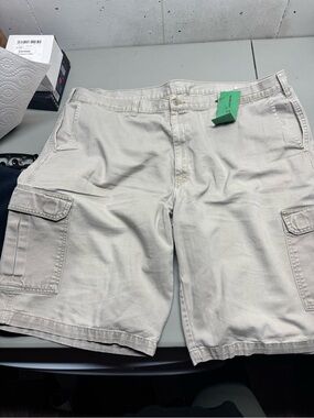 Dickies Beige Cargo Shorts with Utility Pockets